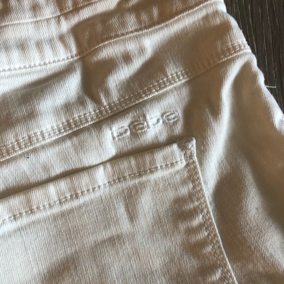 Bebe Embroidery Cuffed Shorts Double Button - Picture 5 of 6